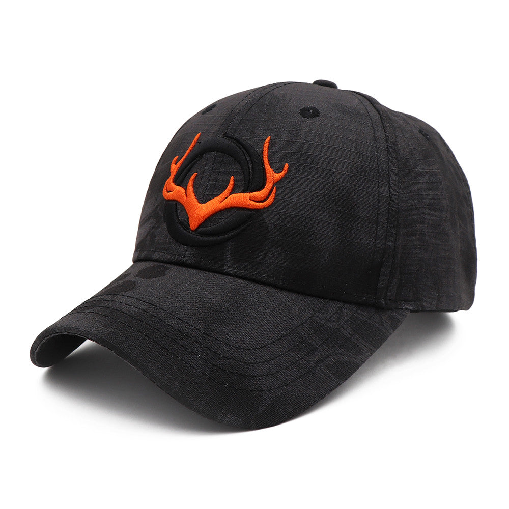 Men's Elk Embroidery Camouflage Baseball Cap