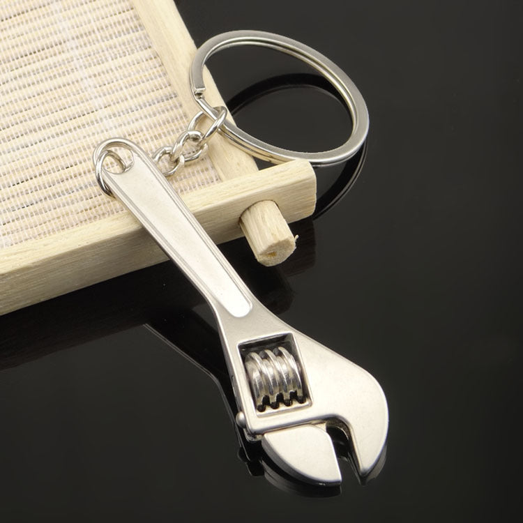 Multifunctional Metal Tool Keychain Hammer Wrench Screwdriver